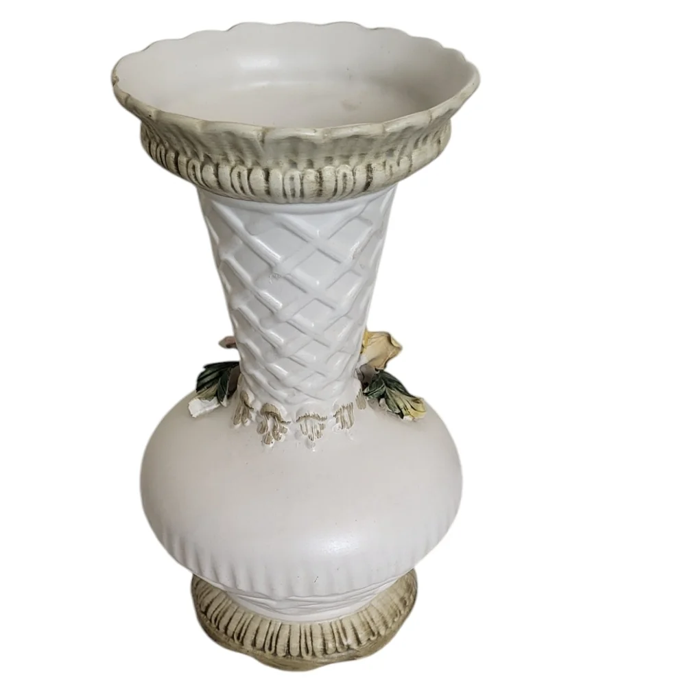 9.5” Vintage Capodimonte Italy Vase Lattice Hand-Applied Roses Flowers Round Urn